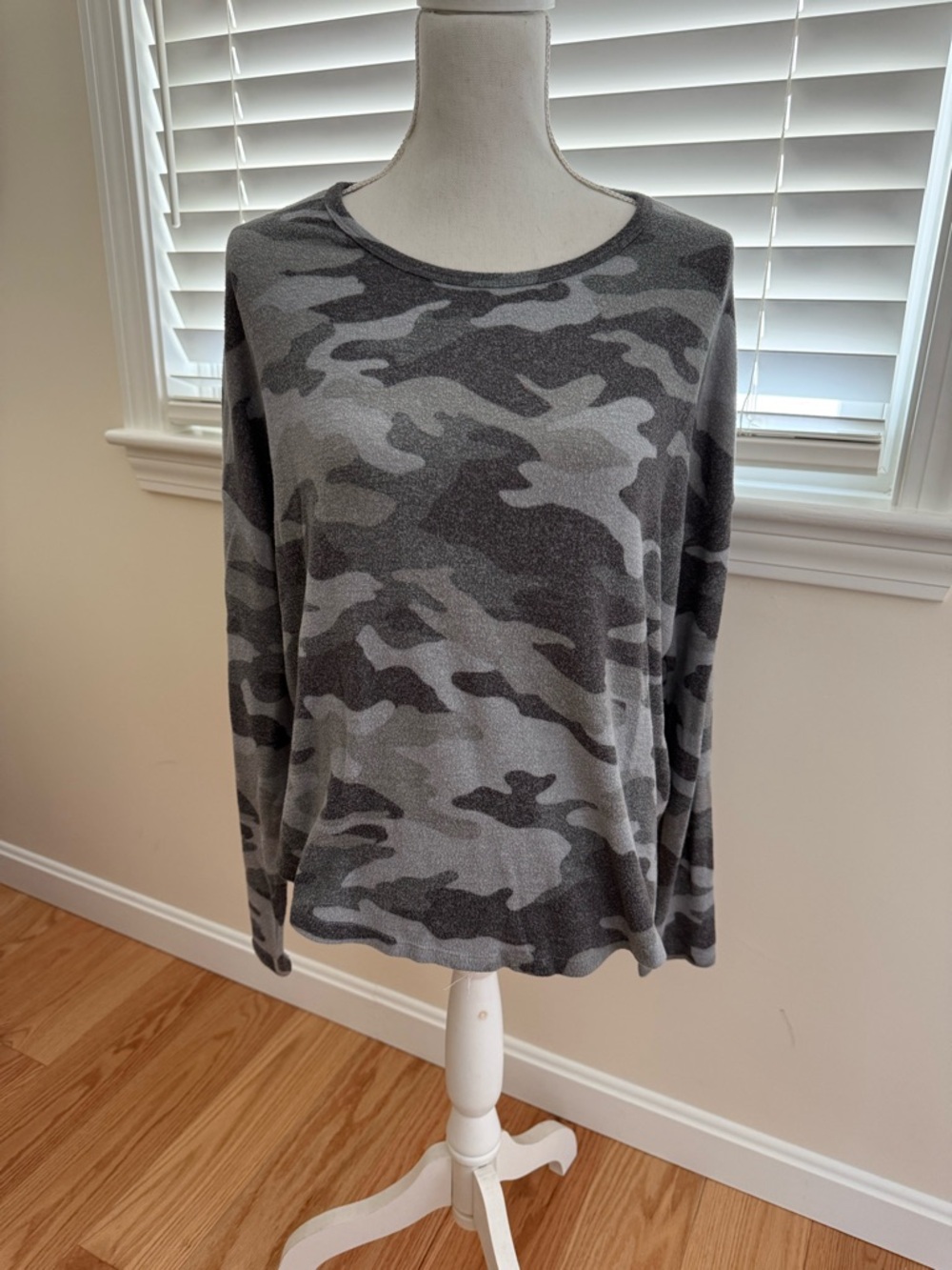 Lucky Brand Gray Camo Long Sleeve Tee
